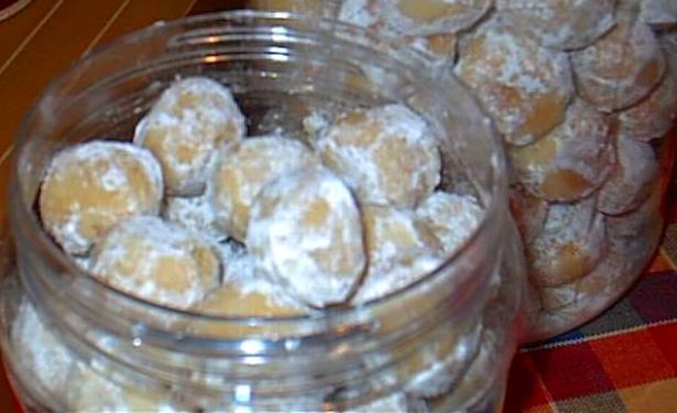 Kuih Makmur (Ghee Cookies)