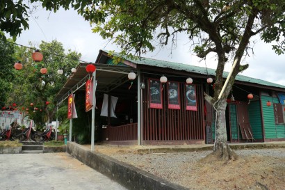 Hometown corner restaurant offers Hakka Poon Choy