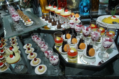 An array of Western and Malaysian desserts for the Nyonya and Portuguese Buffet at The Buzz, Premiere Hotel Klang.