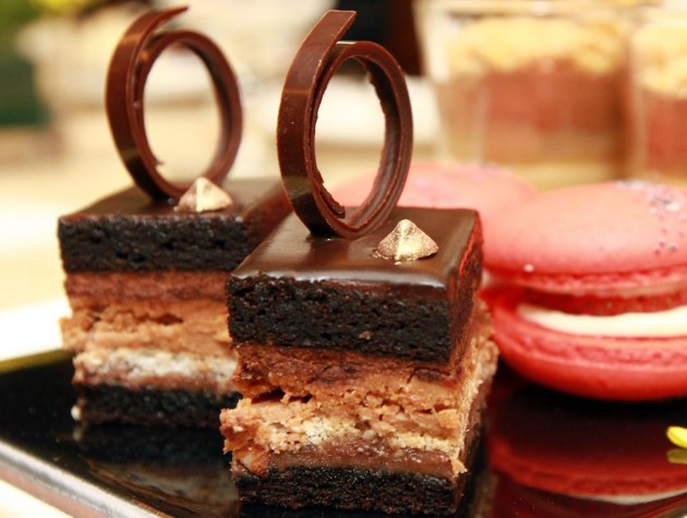 Chocolate Praline Dacquoise Feullatine Cake and Strawberry Macaroon.