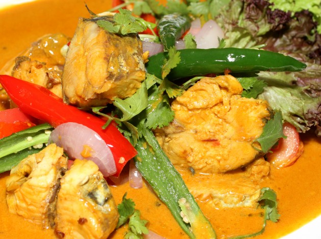 The Tenggiri fish curry is a milk-based curry.