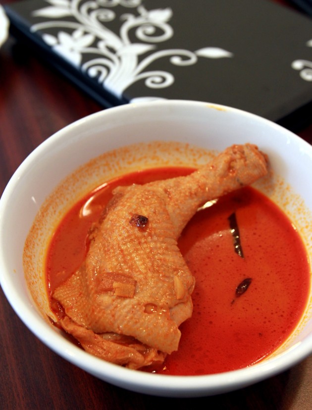 Kari Guys' signature chicken curry recipe has been passed down for generations since 1951.