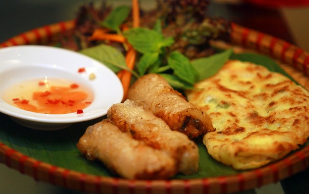 Fried spring roll and (right Vietnamese pancake.