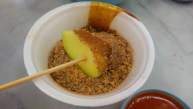 A superb combination of blended groundnut and rojak sauce.