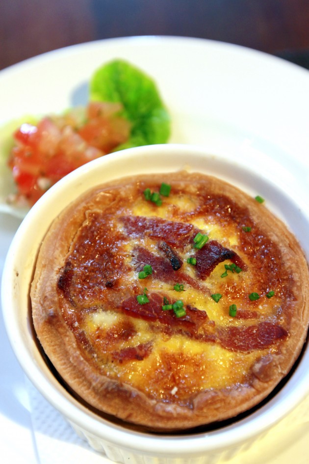 Baked Eggs served with Garlic Toast comes with an option of two fillings, including spicy sausage or spinach and mushrooms.