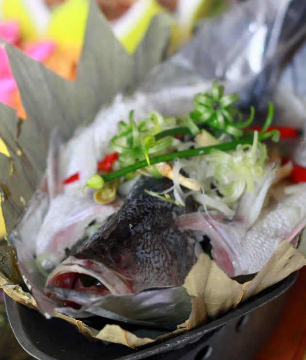 Pla Neang Wan Loy Krathong is another appetising dish thanks to its sauce accentuated with lime.