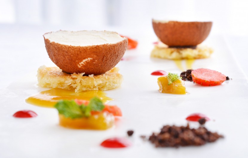 The dainty Coconut Parfait with Malibu, Coconut Joconde Biscuit and Mango Chutney, are an exquisite delight to end the meal. 