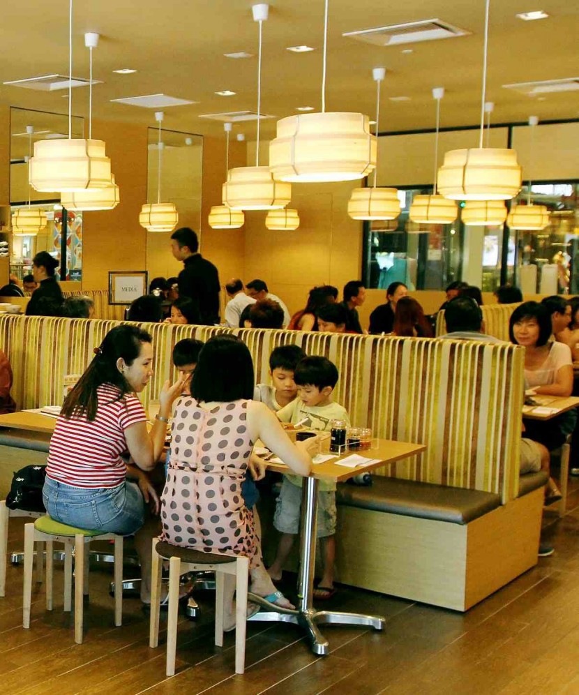 With its comfortable simplistic decor, Tim Ho Wan focuses on providing quality dishes which includes desserts as well. 