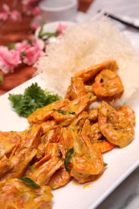 The salted egg prawn with pumpkin has a lovely balance of flavours that avoids overpowering the taste buds.