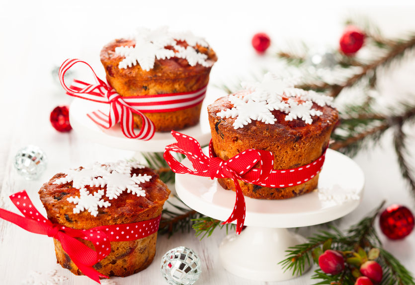 22636402 - christmas fruit cakes with sugar snowflakes