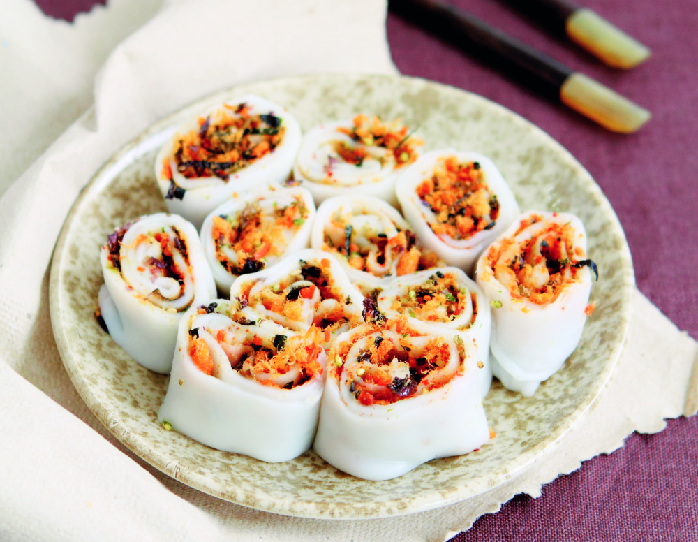 Chicken Floss and Seaweed Rice Rolls